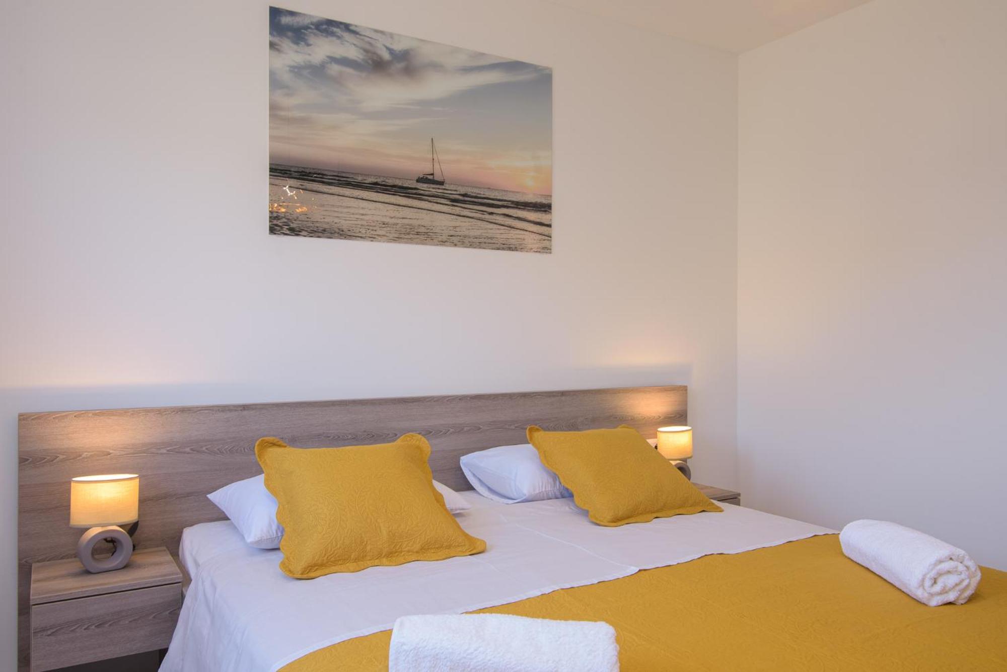 Villa Barbara & Zoran With Free Parking And Heated Swimming Pool Сегет-Враница Экстерьер фото