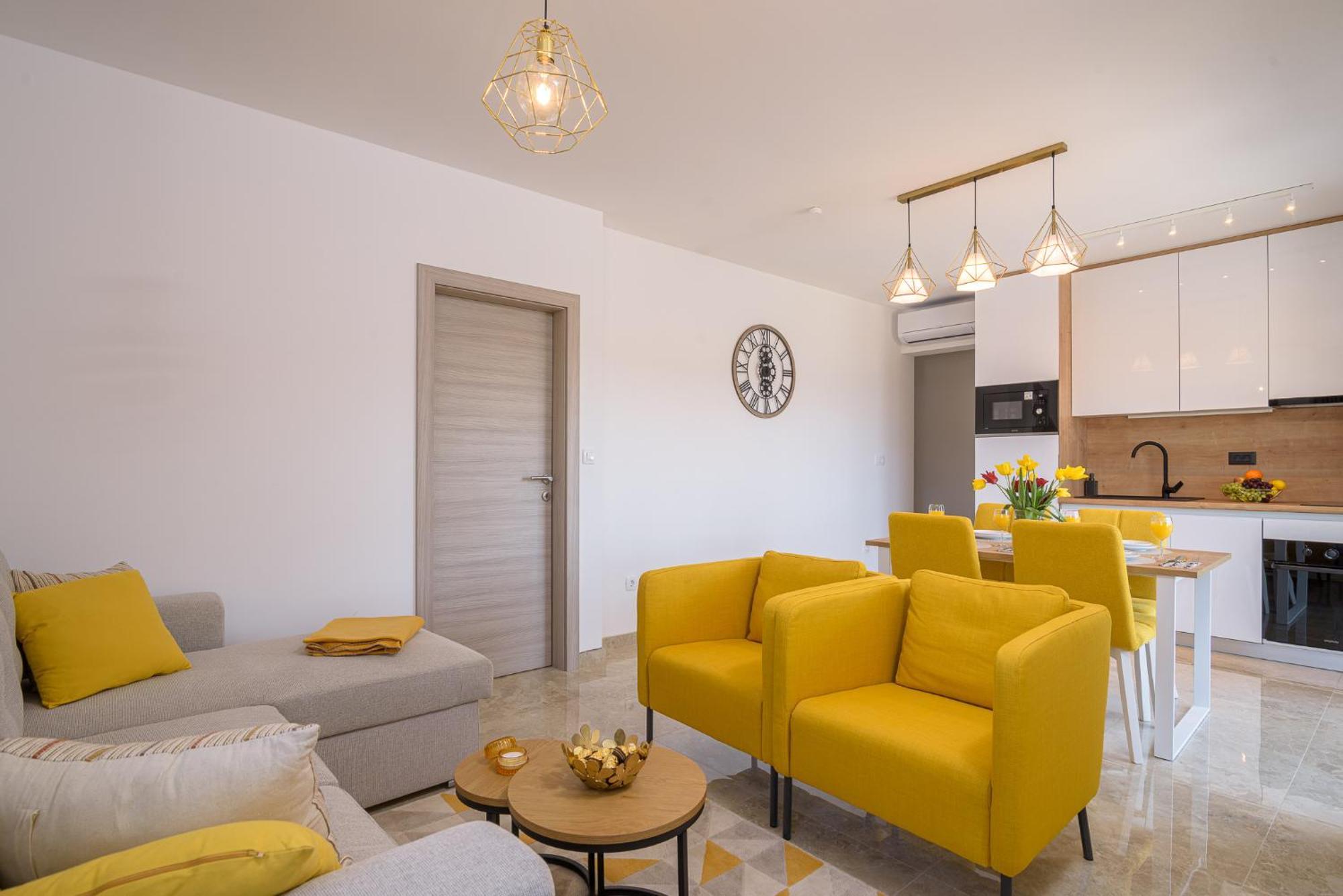 Villa Barbara & Zoran With Free Parking And Heated Swimming Pool Сегет-Враница Экстерьер фото